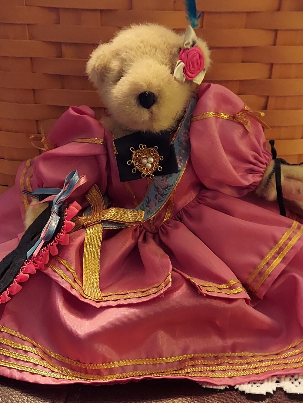 Muffy Vanderbear "Bal Masque"